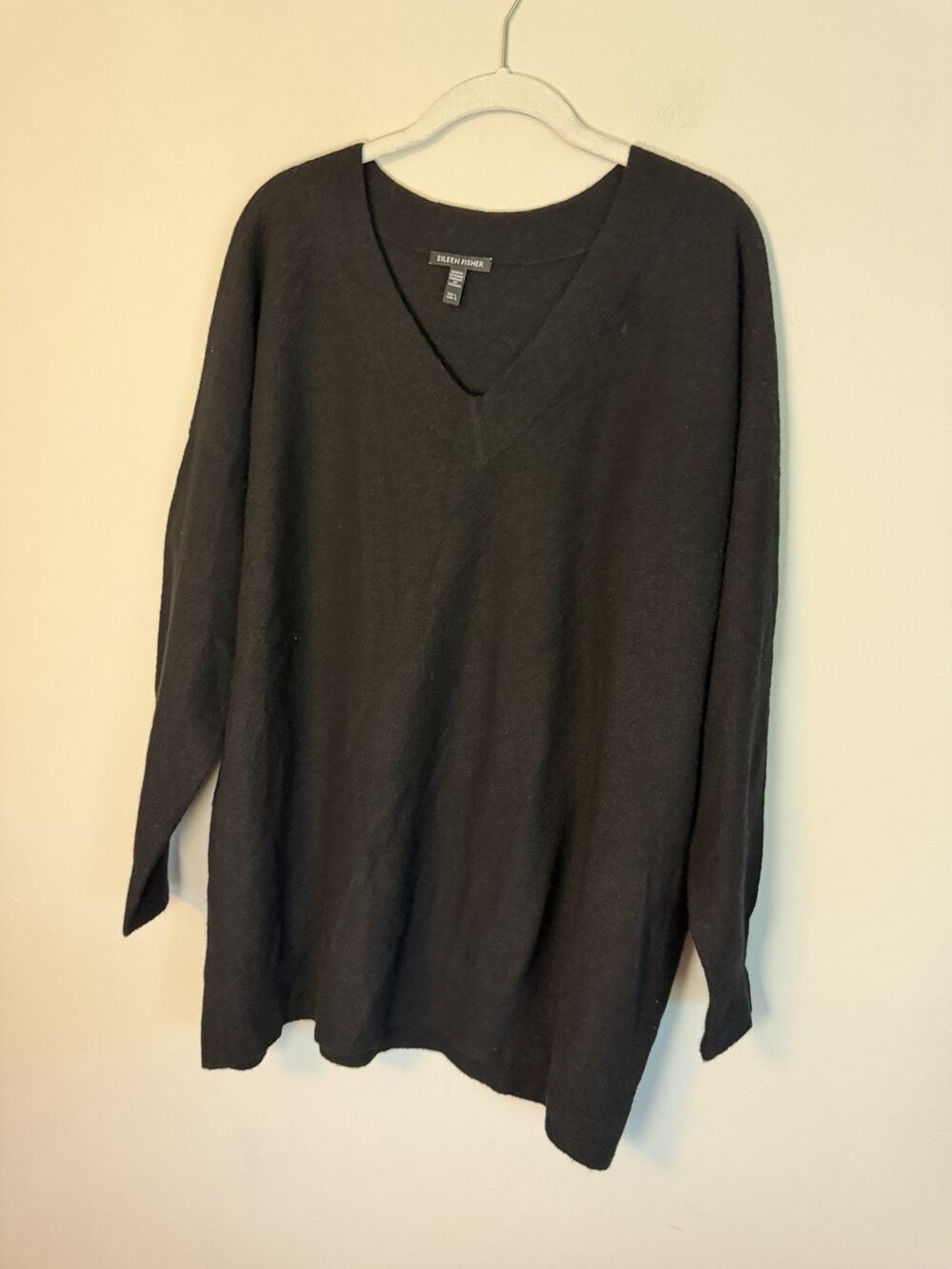 Eileen Fisher Sz L Black V Neck Sweater 100% Extra Fine Merino Wool EUC